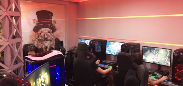 Barcraft Steampunk/Esport Bar – Szeged